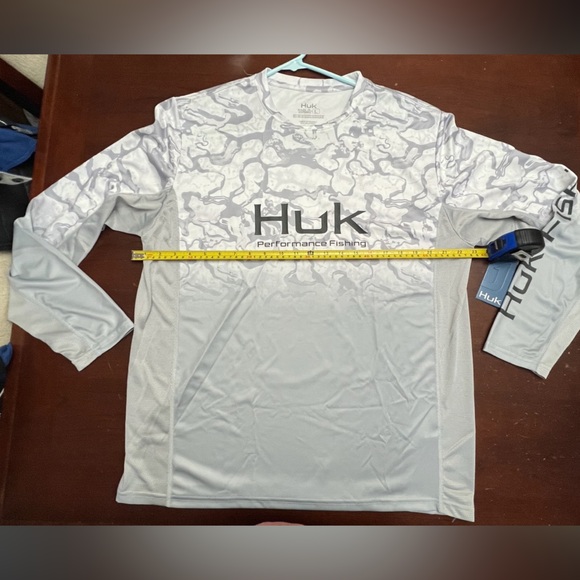 huk fishing Other - Huk fishing dri fit uv protection large shirt BNWT retails $60 boat fishing